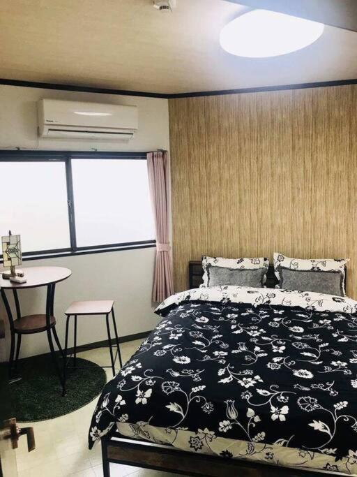 天下茶屋浪漫满屋 Osaka Bagian luar foto